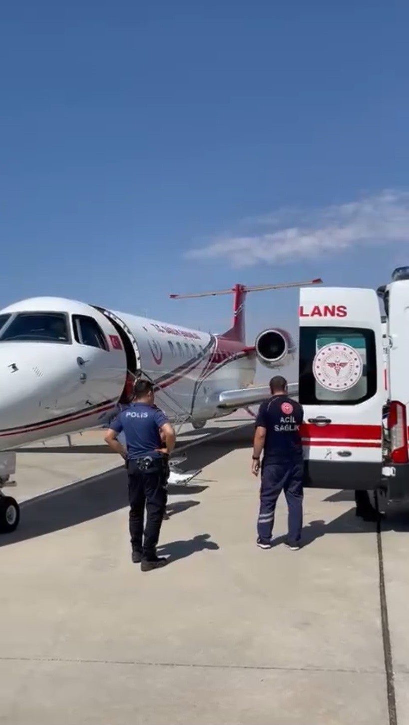 Şanlıurfa’daki hasta bebekler ambulans uçak ile İstanbul’a sevk edildi