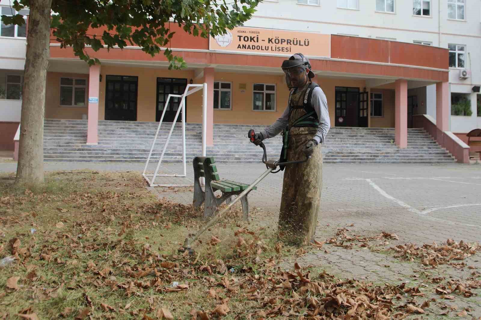 Yüreğir Belediyesi okulları yeni döneme hazırlıyor