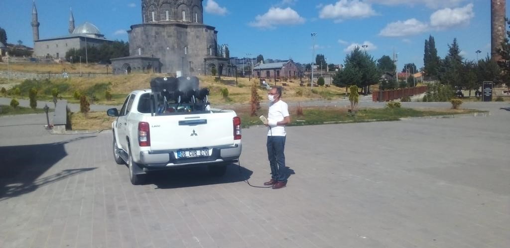 Kars Belediyesi&rsquo;nden ila&ccedil;lama &ccedil;alışması

