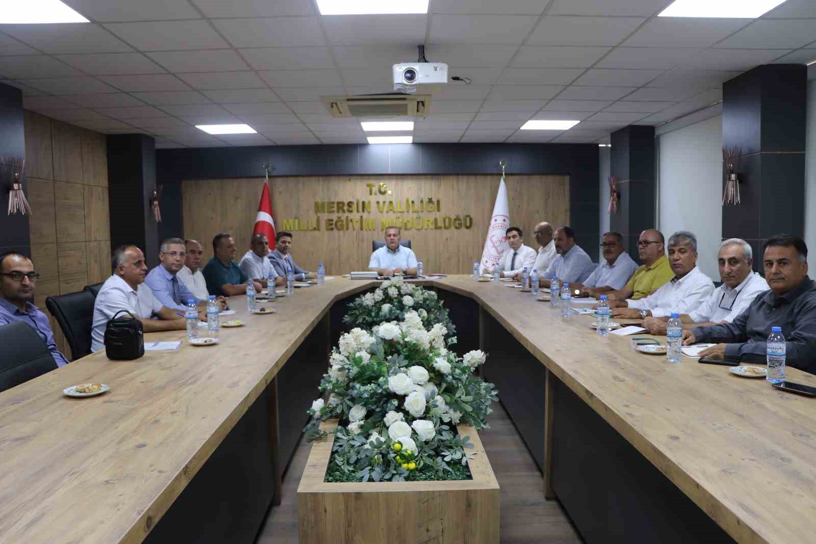 Mersin’de yeni eğitim öğretim yılı değerlendirme toplantısı yapıldı