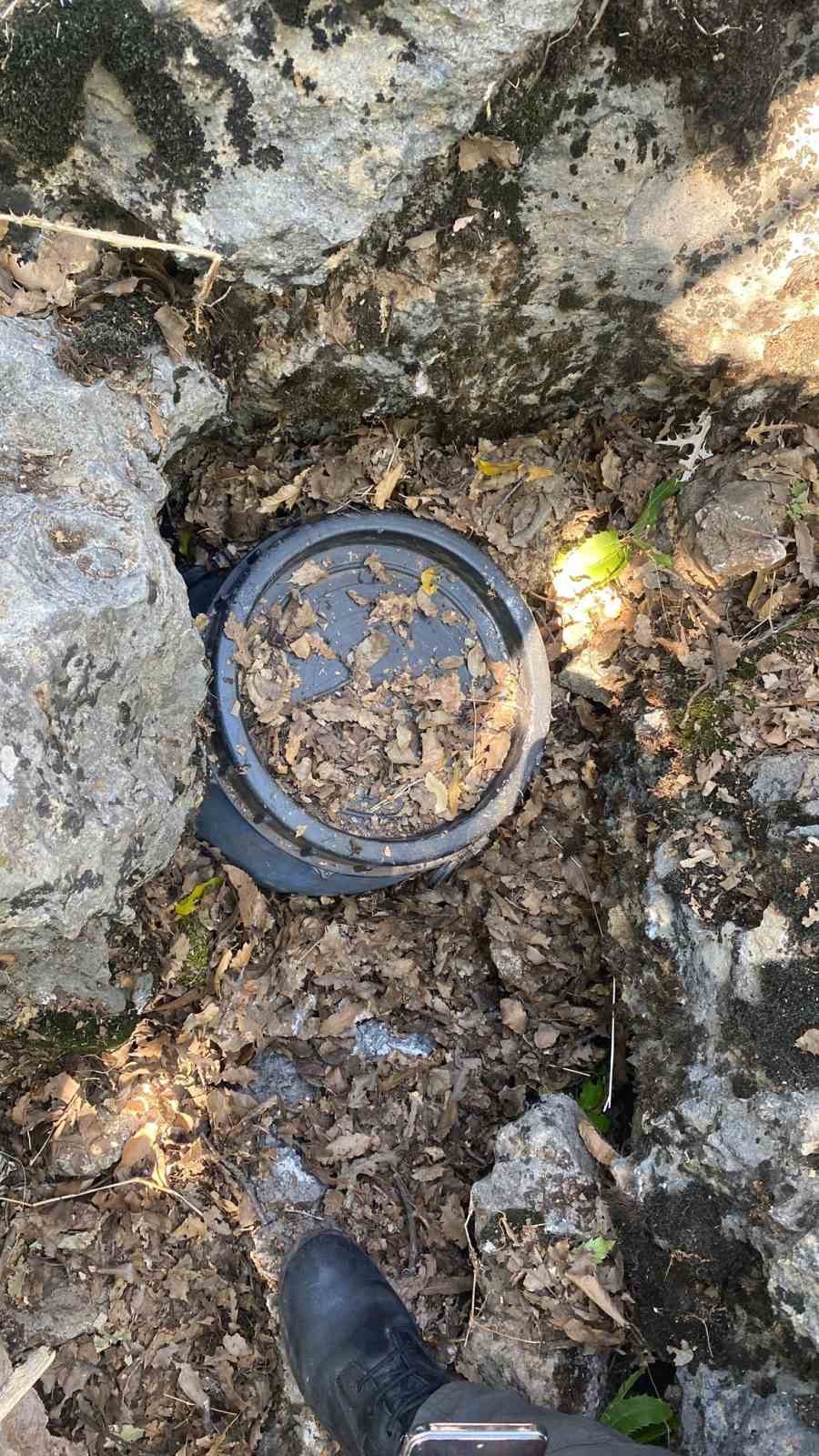 Ter&ouml;r &ouml;rg&uuml;t&uuml; mensuplarına ait yaşam malzemesi bulundu
