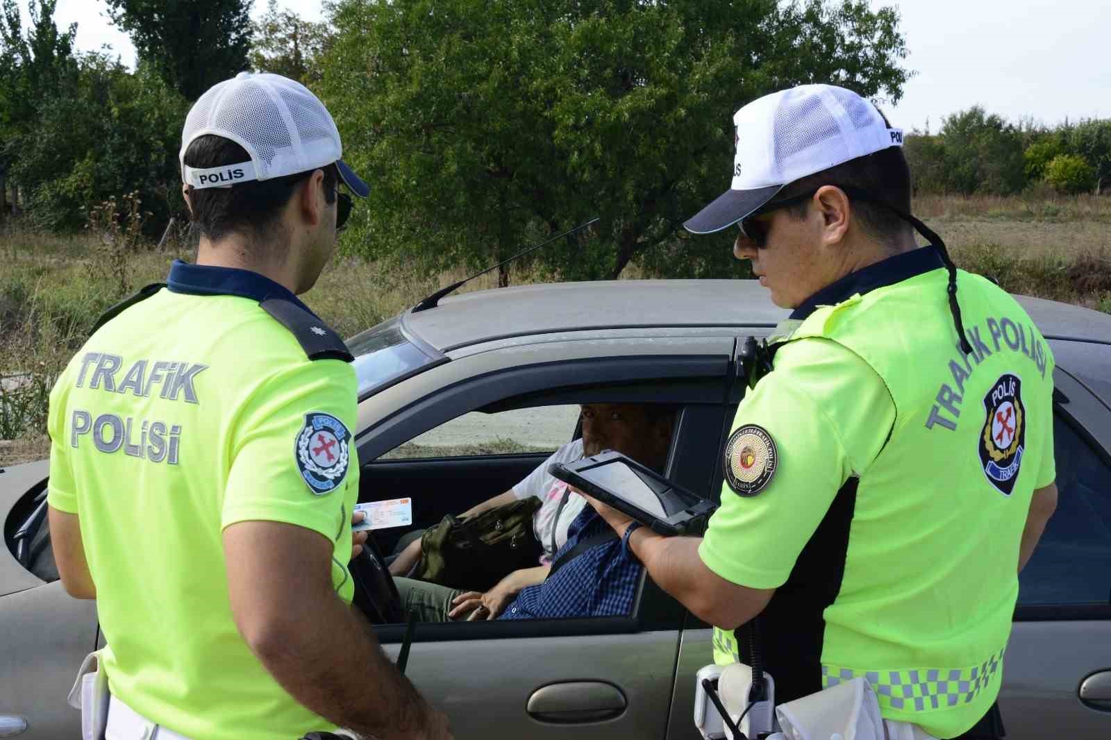 Kırklareli’nde dron destekli denetim: 78 araç trafikten men edildi