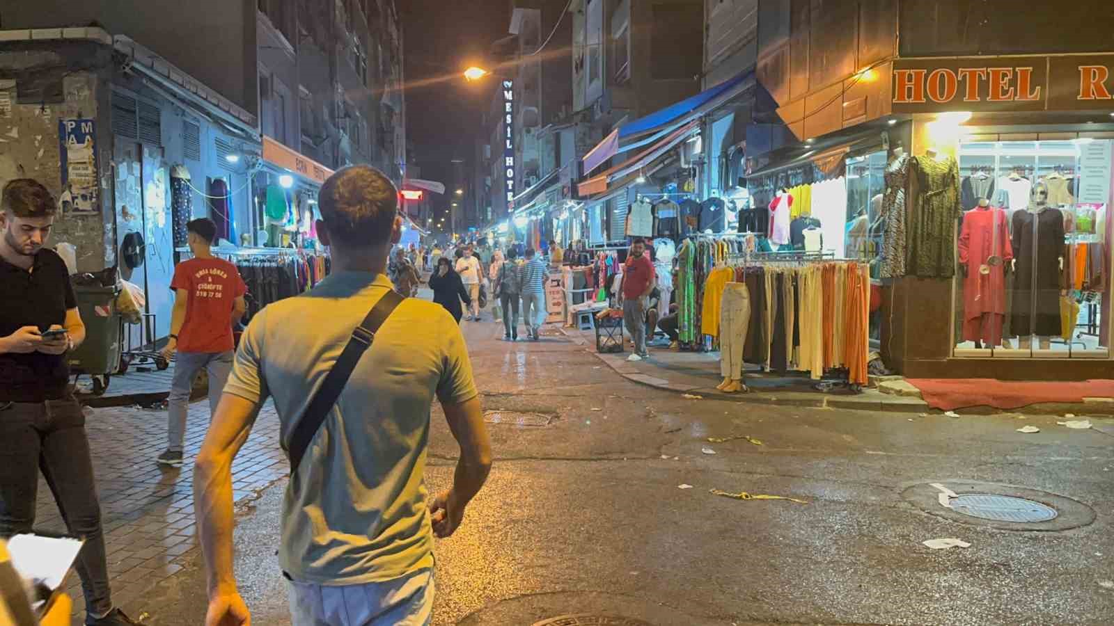 Fatih’te iki grup arasında yol verme kavgası: 3 yaralı 