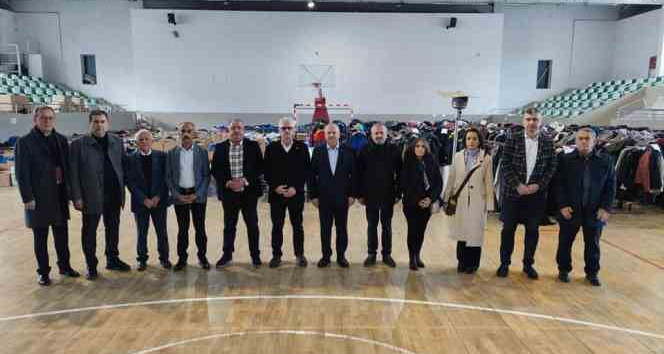 Başkan Tavlı: “Depremzede ailelerimizin ihtiyaçlarını karşılıyoruz”