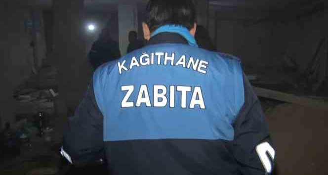 İstanbul’da akılalmaz olay: Zemine 1.5 metrelik kaçak kat indi