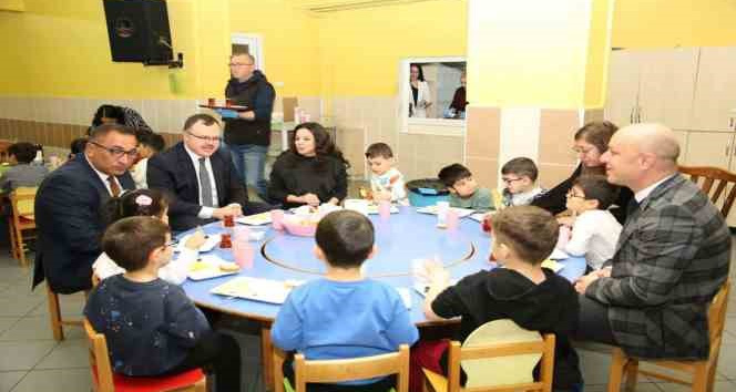 Tunceli’de okullarda ücretsiz yemek hizmeti başladı