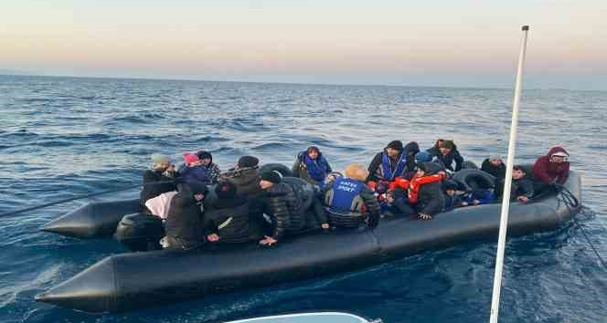 Ayvacık açıklarında 41 kaçak göçmen yakalandı