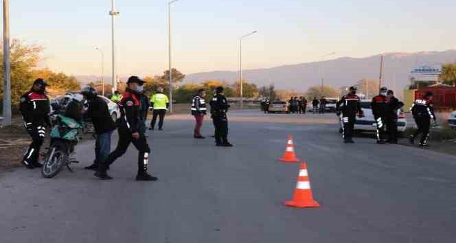 Erzincan’da 24 aranan şahıs yakalandı
