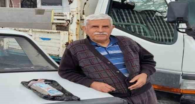 Umre için biriktirdiği 40 bin TL’yi depremzedelere bağışladı