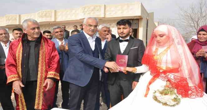 Mardin’de aşiret düğünü deprem nedeniyle eğlencesiz yapıldı