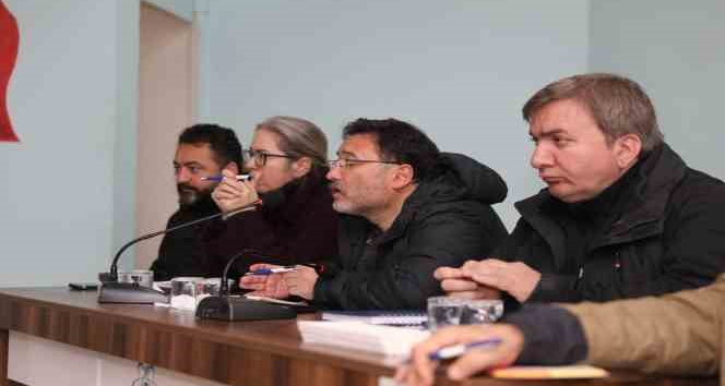 İkinci depremin merkezinde günlük 20 enkaz kaldırılacak