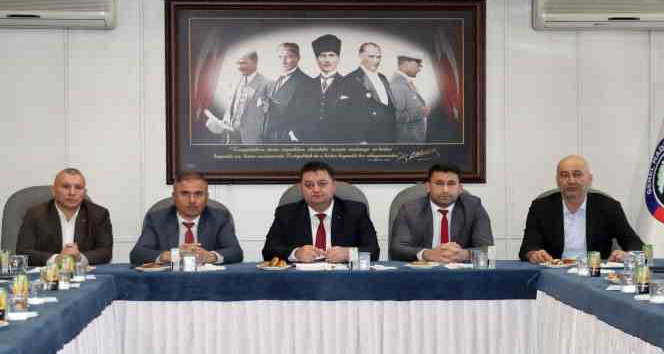 Madenciler deprem bölgesinde enkazlardan 350 vatandaşı sağ kurtardı