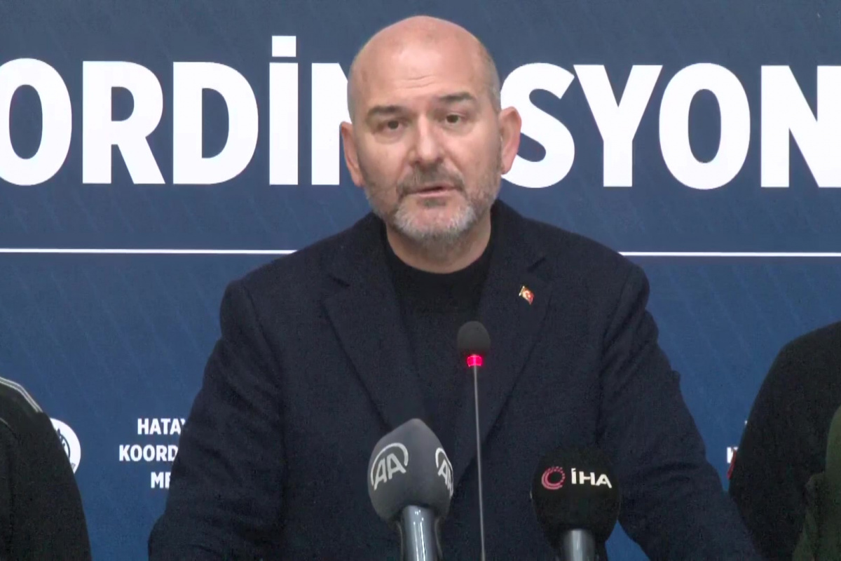 Bakan Soylu: 'Acil yıkılacak ve ağır hasarlı binalara girmek yasak'