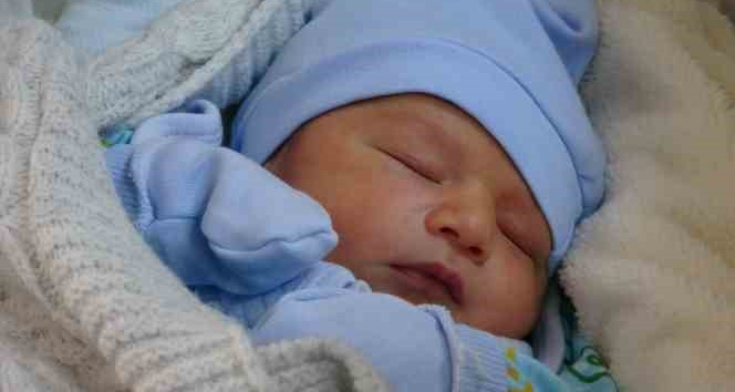 Depreme anne karnında yakalandı, sağlıklı bir şekilde dünyaya geldi