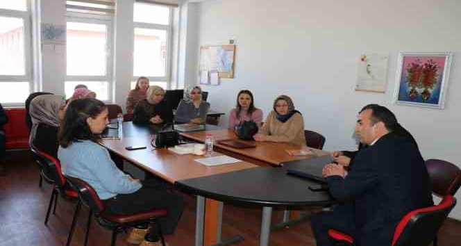 Deprem nedeniyle Bingöl’e gelen 464 öğrenci eğitime başladı