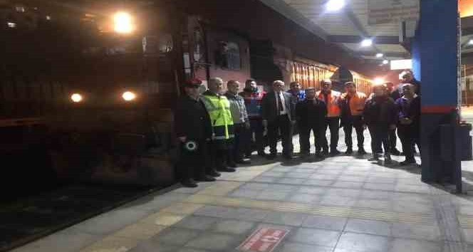 Zonguldak’tan deprem bölgesine yardımlar sürüyor