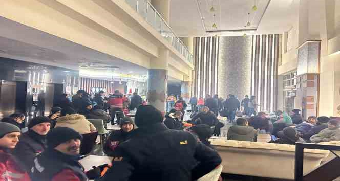 Perre Uygulama Oteli depremzedelere ev sahipliği yapıyor