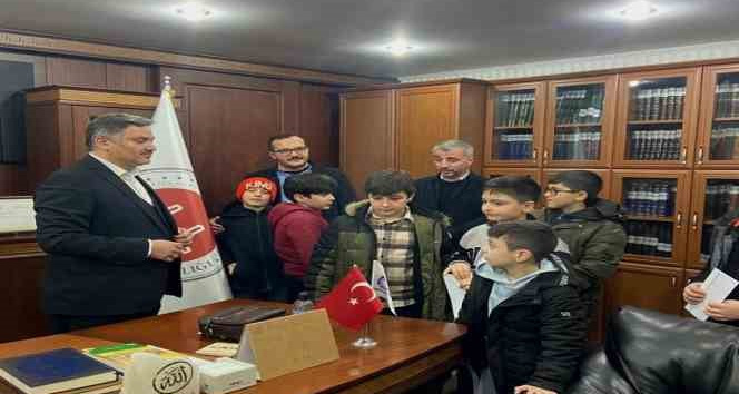 Minikler kazandıkları para ödülünü depremzelere bağışladı