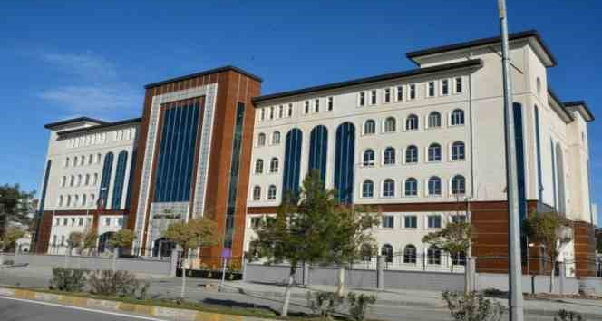 Siirt Valiliği depremzedeler ile ilgili yapılan çalışmaları kamuoyu ile paylaştı