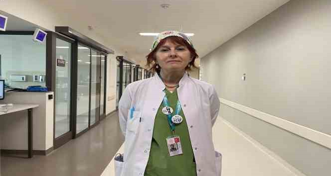 Yoğun bakım doktorundan duygusal sözler: "Etkilenmememiz mümkün değil"