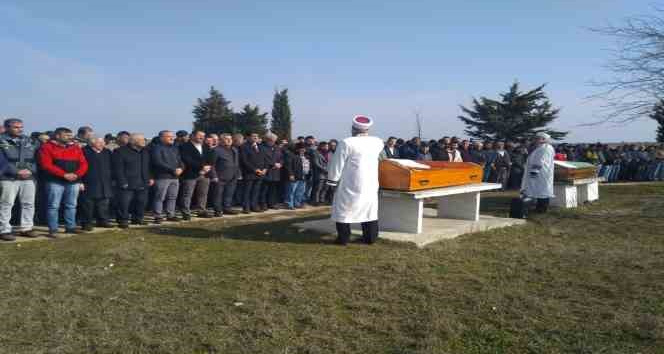 Kumdere’de silahlı saldırıya uğrayan muhtar ve akrabası toprağa verildi