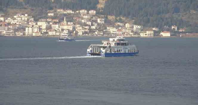 Bozcaada ve Gökçeada’ya yarınki tüm feribot seferleri iptal edildi