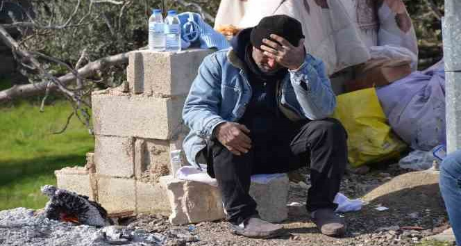 Depremde objektiflere yansıyan acı hatıralar