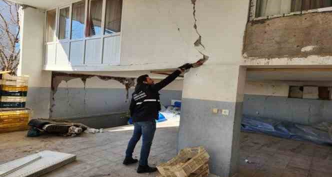 Ordu Büyükşehir, deprem bölgelerinde hasar tespit çalışmalarına destek veriyor