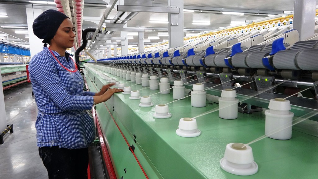 Eren ailesinden Bitlis&rsquo;e 200 milyon dolarlık iplik fabrikası yatırımı
