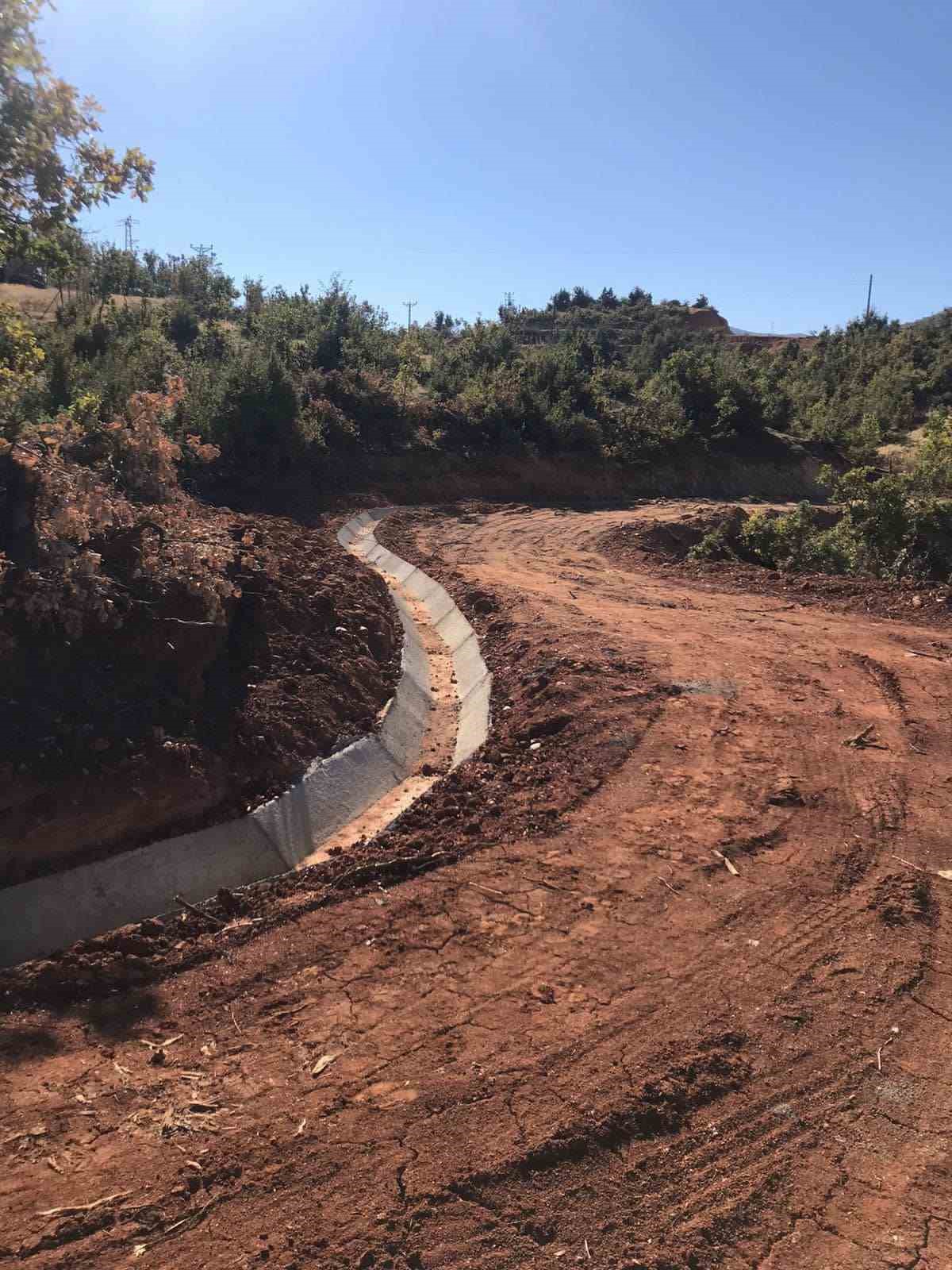Bing&ouml;l İl &Ouml;zel İdaresi, kırsal alandaki &ccedil;alışmalarını s&uuml;rd&uuml;r&uuml;yor
