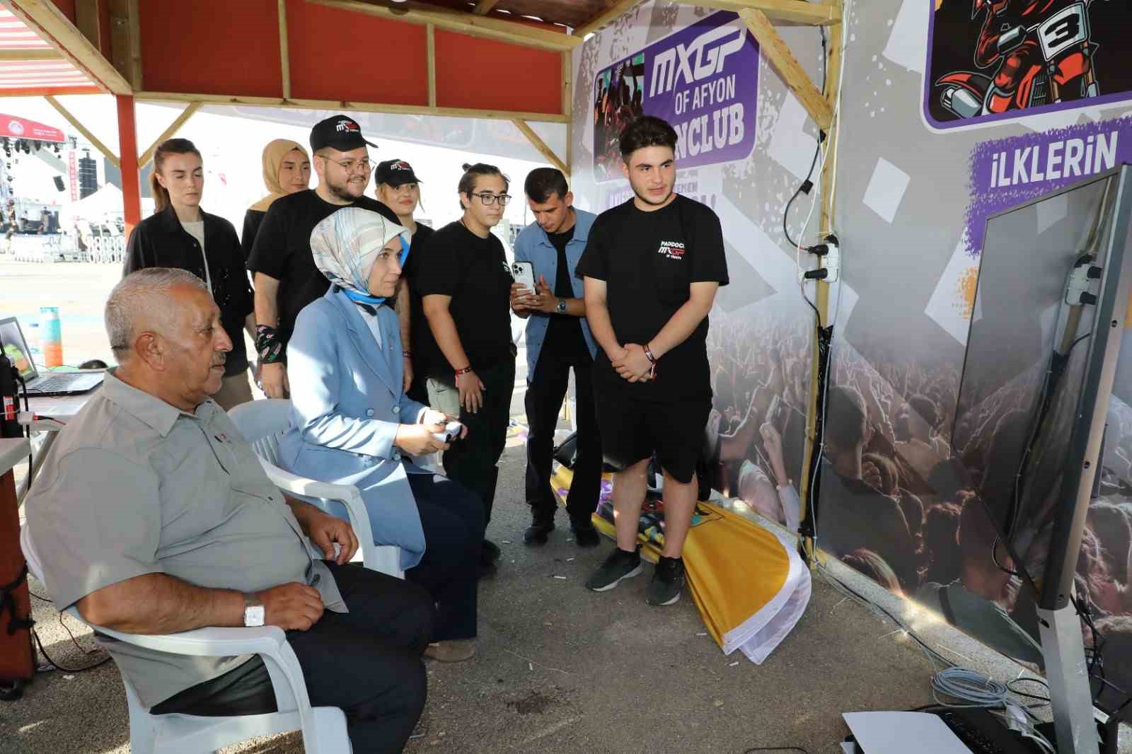 (ÖZEL) Vali ve belediye başkanı dijital dünyada ter döktü