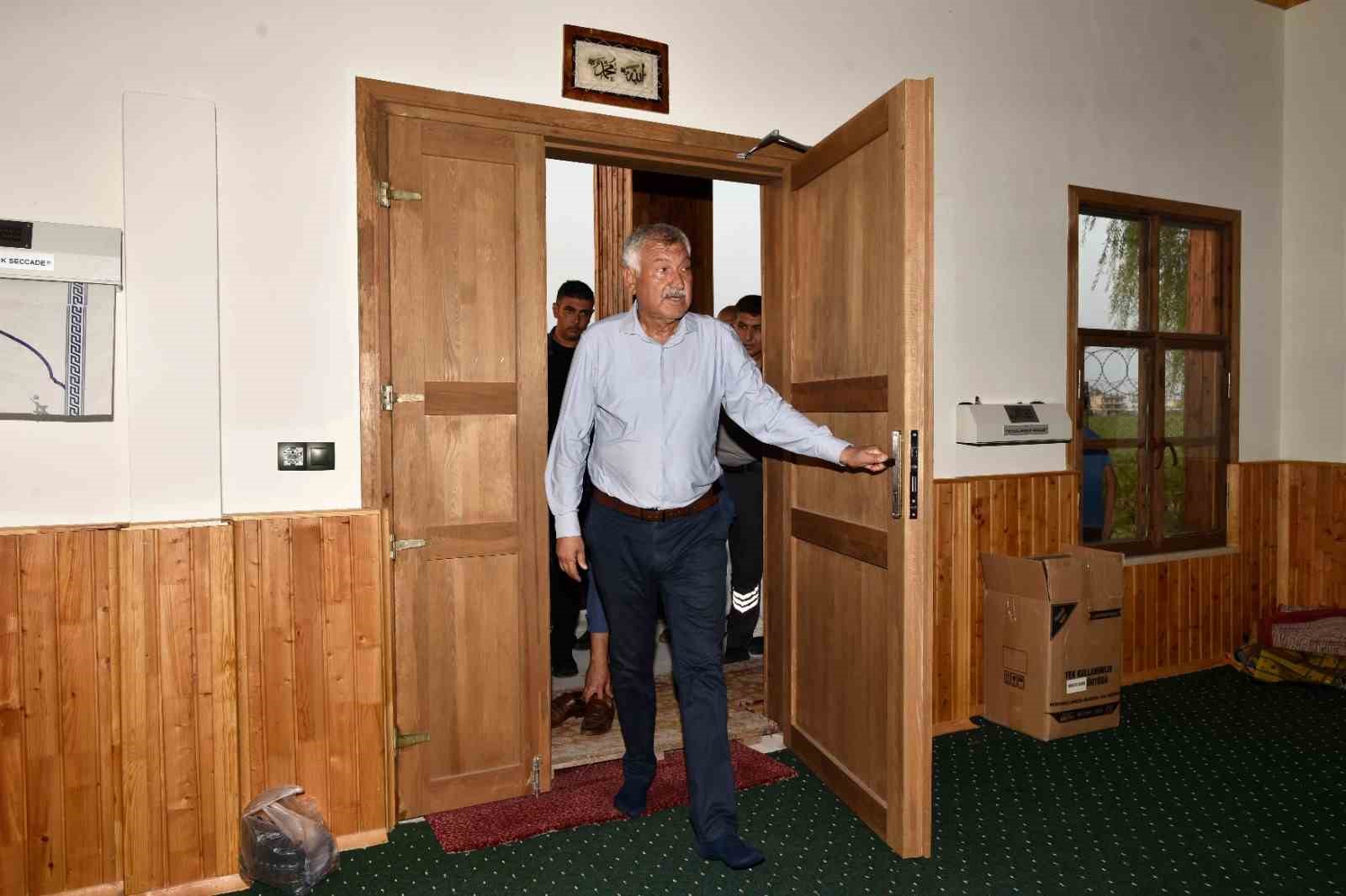 K&uuml;&ccedil;&uuml;koba Mezarlığı Camisi&rsquo;nin a&ccedil;ılışı yapıldı
