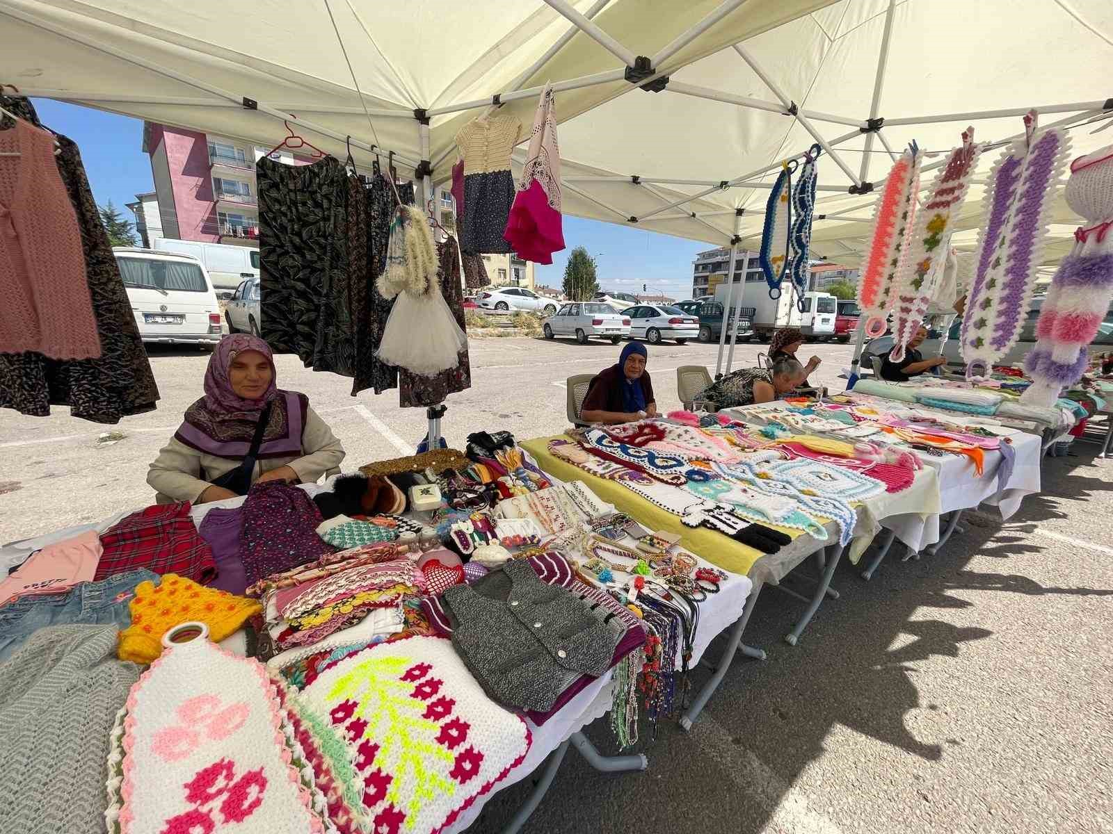 Sincan’da “Hanımlar El Emeği Pazarı” ilgi görüyor