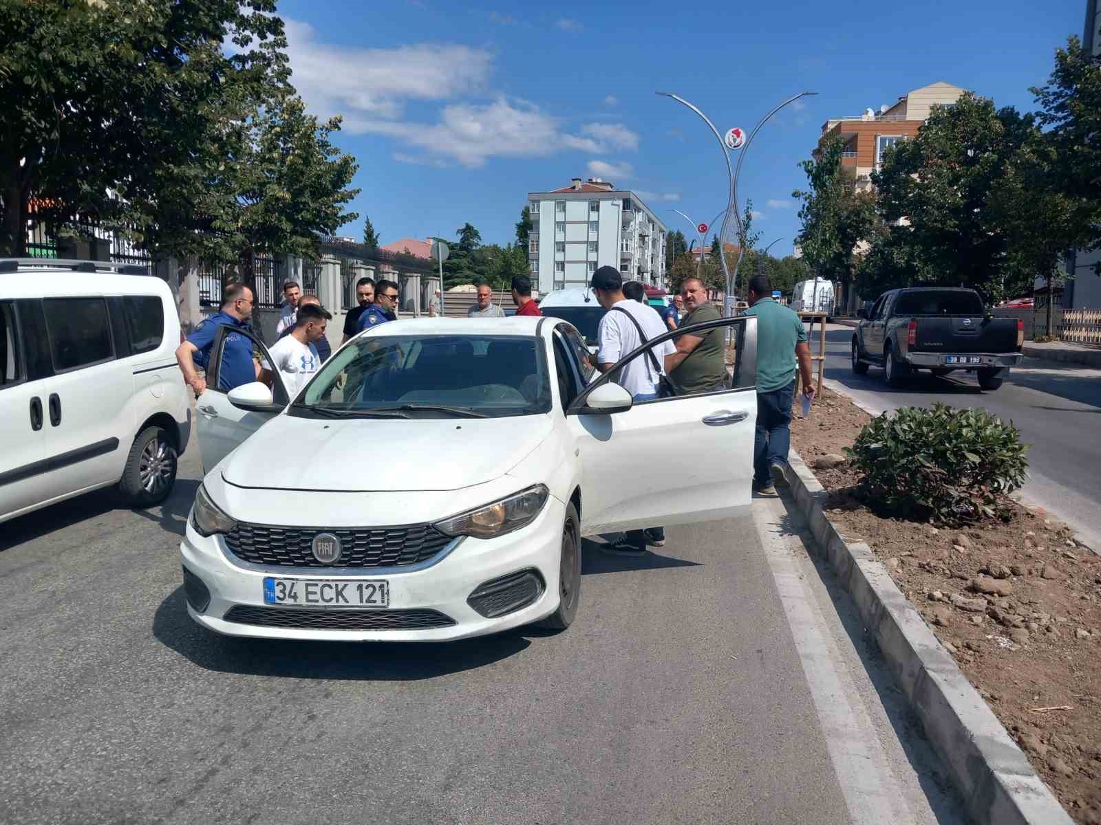Kırklareli’nde göçmen kaçakçılığı: 2 gözaltı