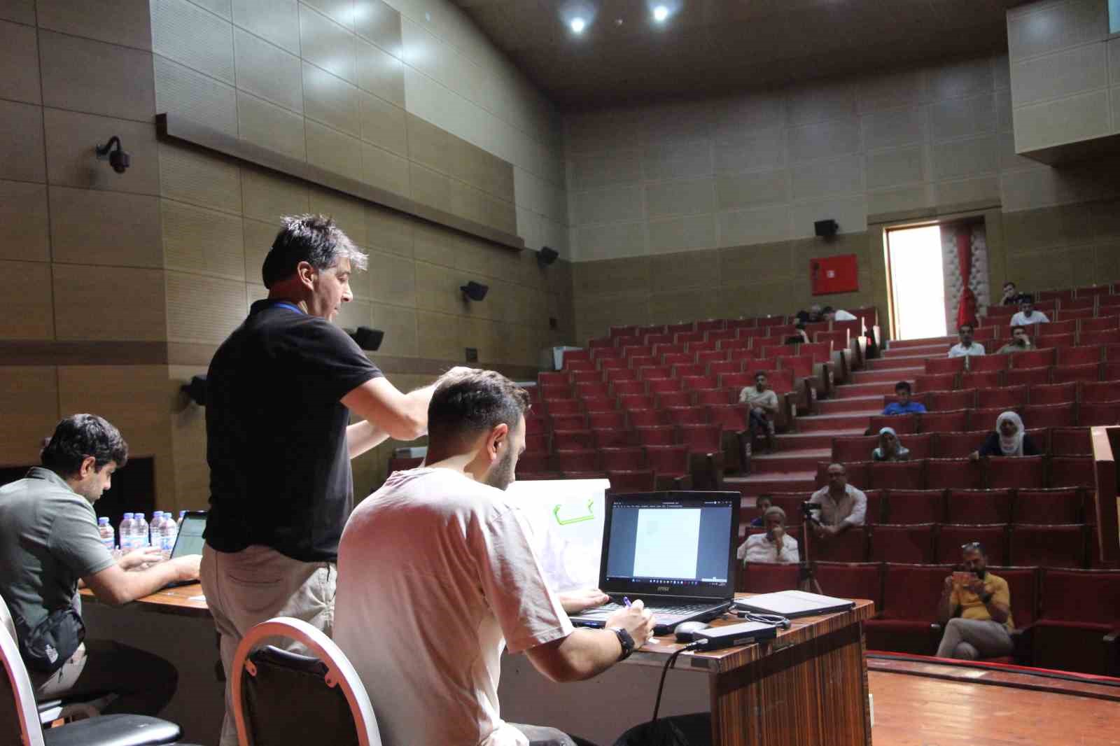 Batman&rsquo;da Milli Eğitim İl M&uuml;d&uuml;rl&uuml;ğ&uuml;ne kura ile 420 iş&ccedil;i alındı
