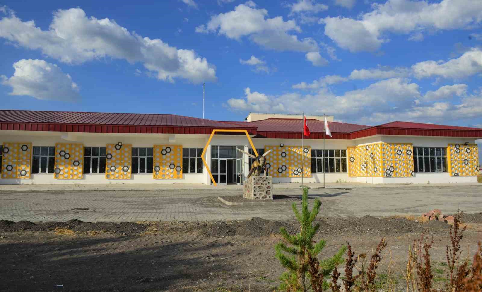 Kafkas arı konağında sona gelindi
