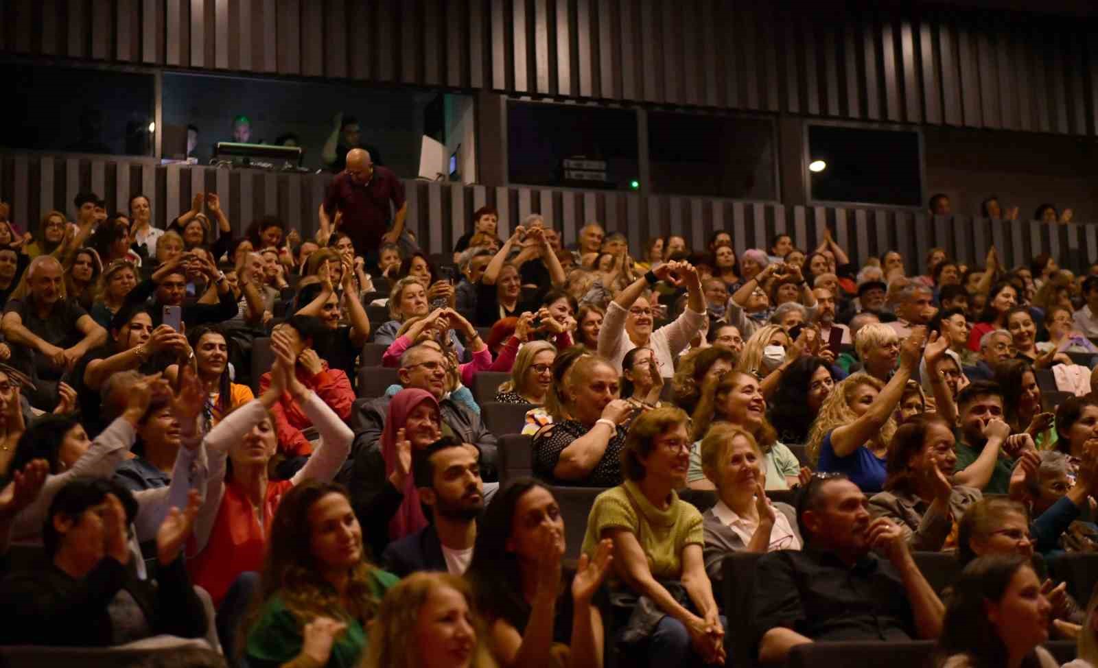 T&uuml;rkan Şoray K&uuml;lt&uuml;r Merkezi&rsquo;nde yeni sezon başlıyor
