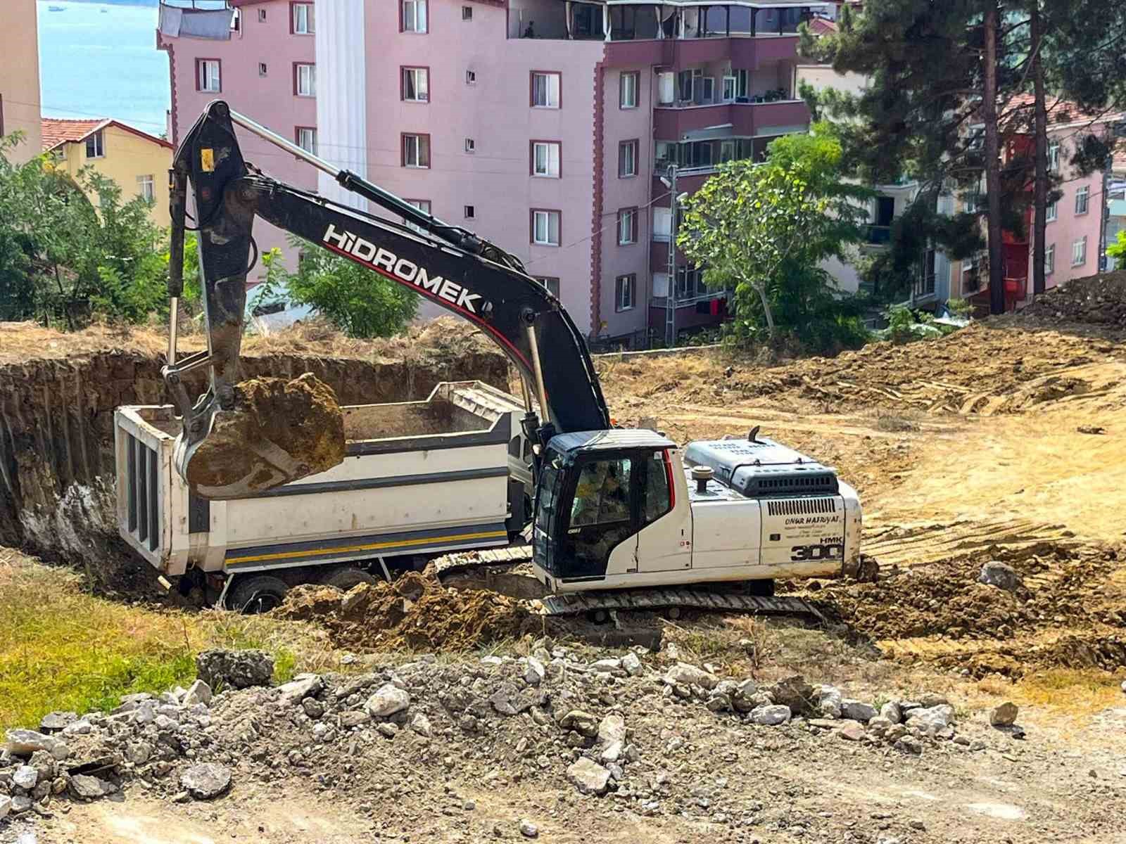 Gelincik Ortaokulu inşaatı başladı