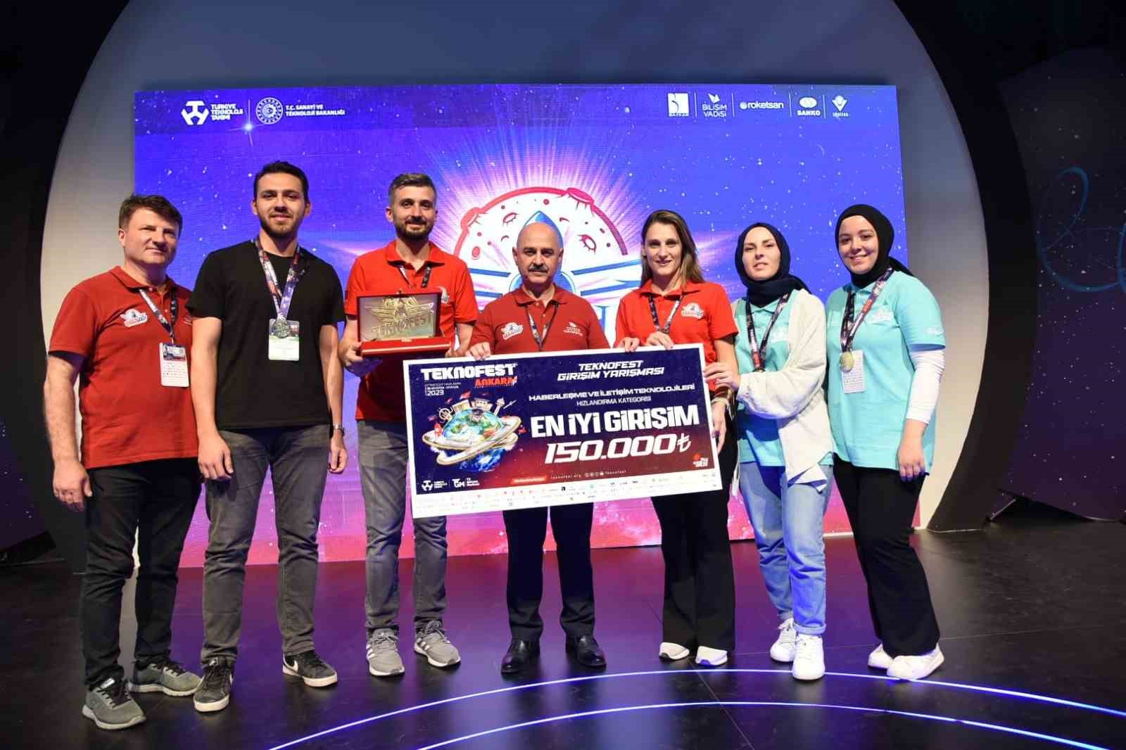 Düzce Üniversitesi ödüle doymuyor