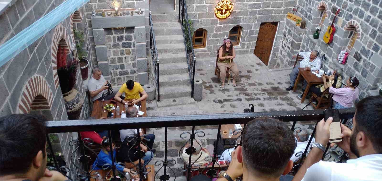 Diyarbakır’da ’Kafede Sanat’ etkinlikleri düzenleniyor 
