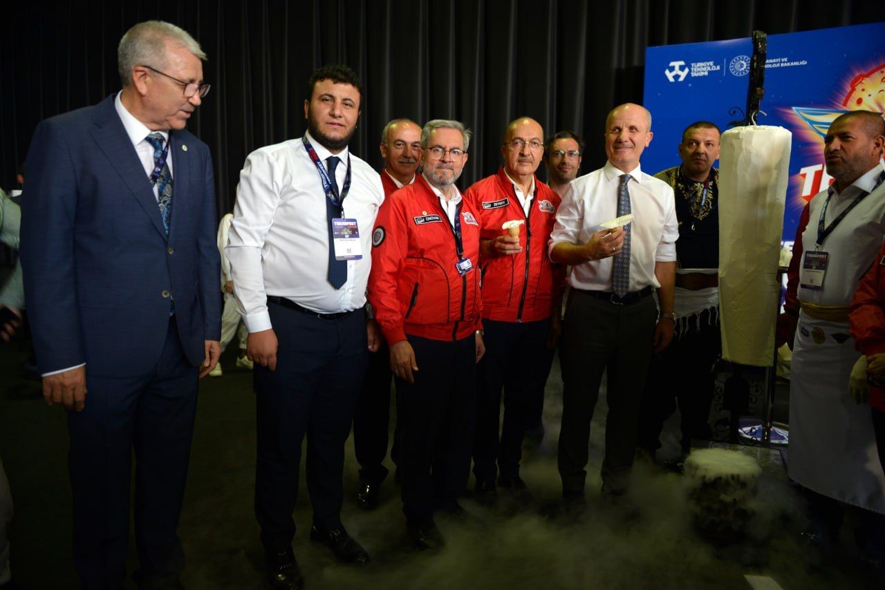 Alpedo Dondurma Teknofest&rsquo;te dondurma dağıttı
