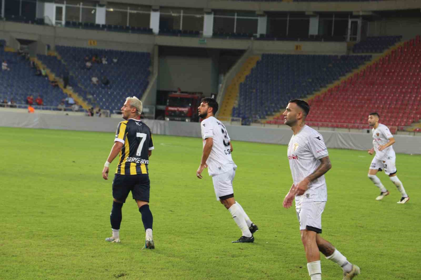 TFF 2. Lig: Yeni Mersin İdmanyurdu:1 - Bucaspor 1928:1