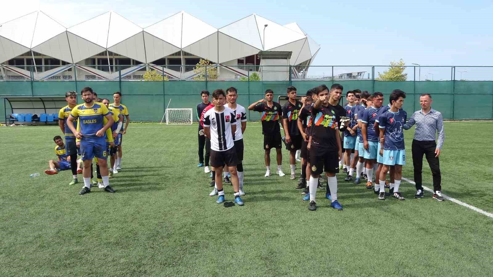 Göçmenlerin futbol turnuvası sona erdi