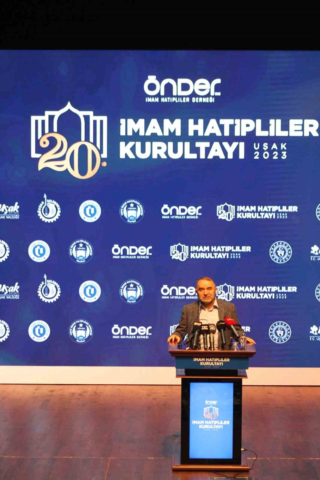 Bakan Tekin: &ldquo;İmam hatip okulları, insanların bir arada yaşama arzu ve ideallerini pekiştiren &ccedil;imentodur&rdquo;
