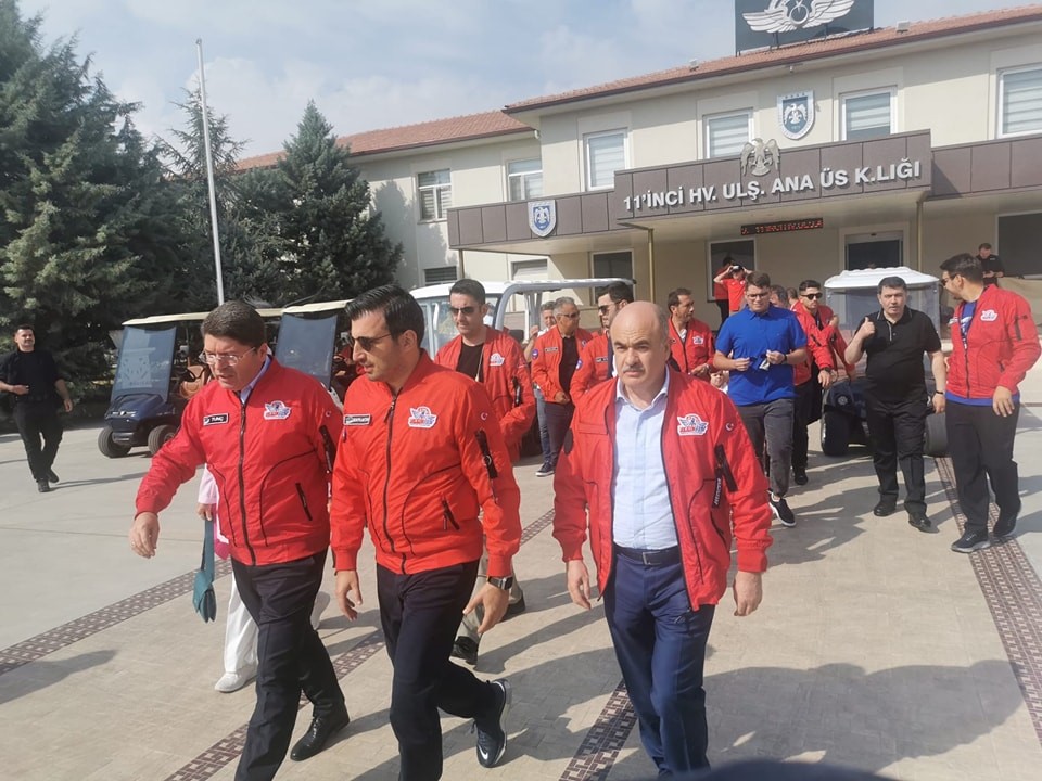 Vali Dağlı, TEKNOFEST’te Selçuk Bayraktar ve gençlerle buluştu