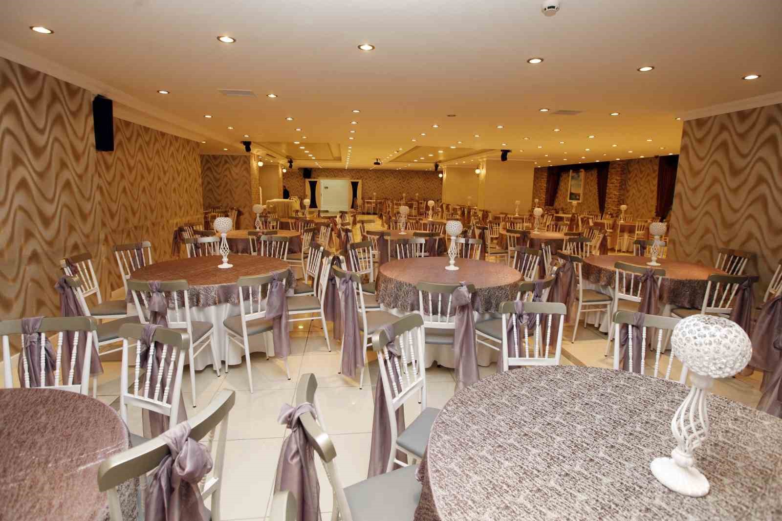 Yenimahalle Belediyesi çiftlerin mutluluğuna ortak oluyor