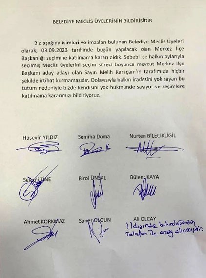 CHP&rsquo;li Belediye Meclis &uuml;yeleri, kendi partilerinin se&ccedil;imini protesto etti
