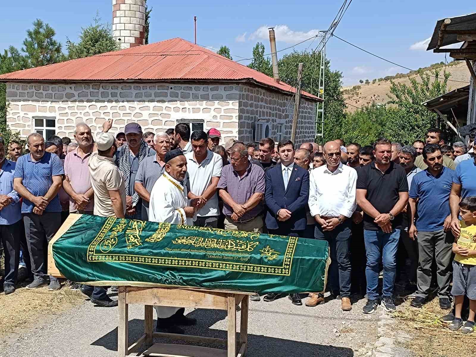 Tunceli’de cansız bedeni suda bulanan şahıs toprağa verildi