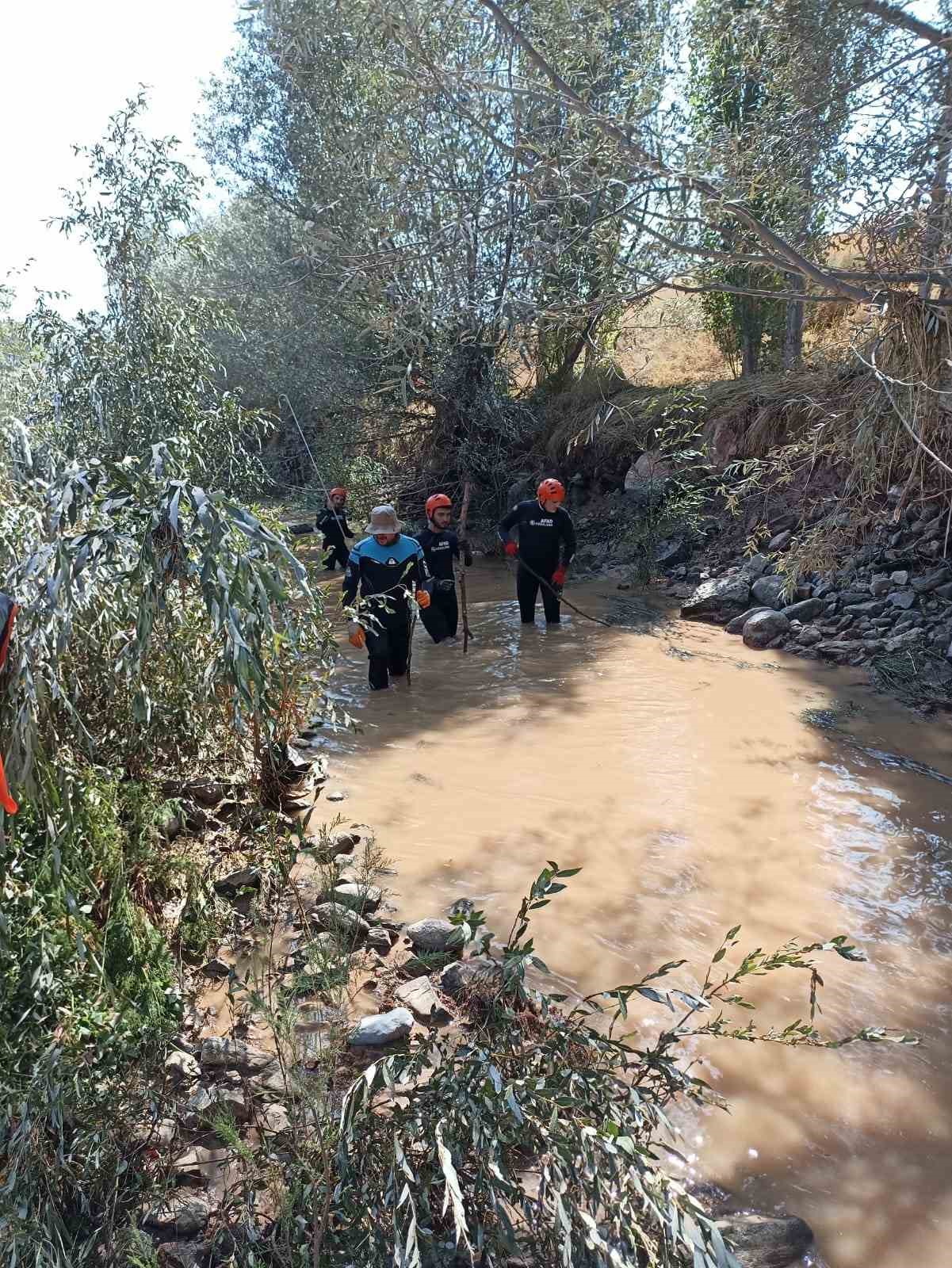Yaşanan sel sonrası Aksaray Valisinden a&ccedil;ıklama

