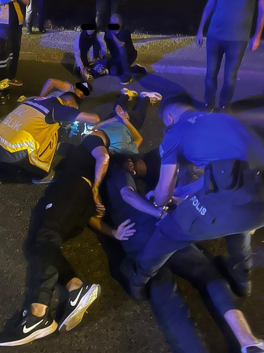 Kırklareli&rsquo;nde 28 ka&ccedil;ak g&ouml;&ccedil;men, 5 organizat&ouml;r yakalandı

